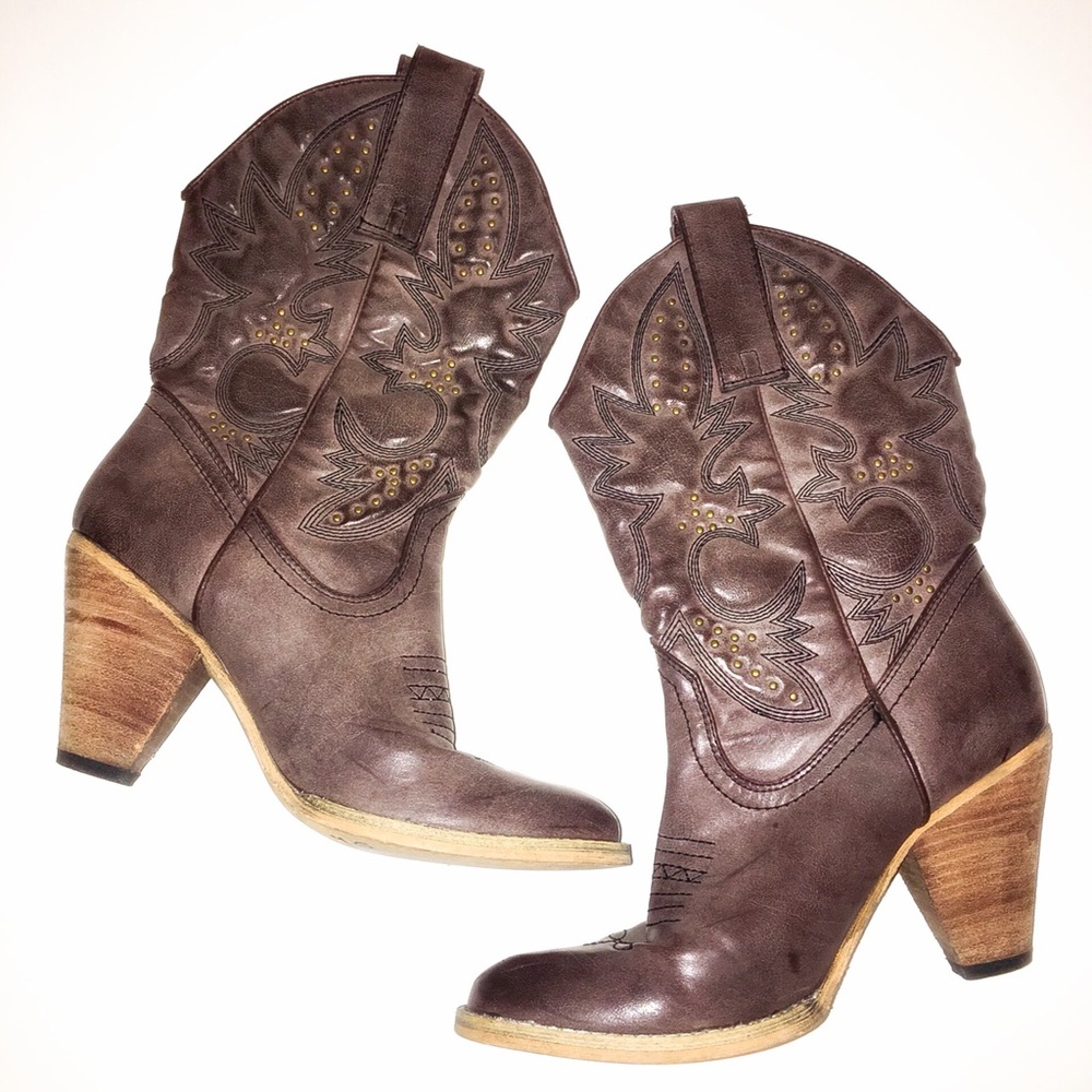 Very Volatile Embroidered Cowboy Boots